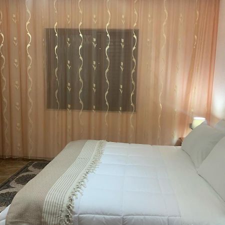 Vila Demaj! Free Parking Берат Экстерьер фото