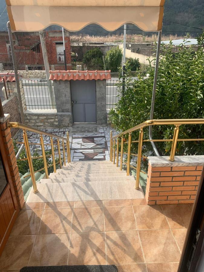 Vila Demaj! Free Parking Берат Экстерьер фото