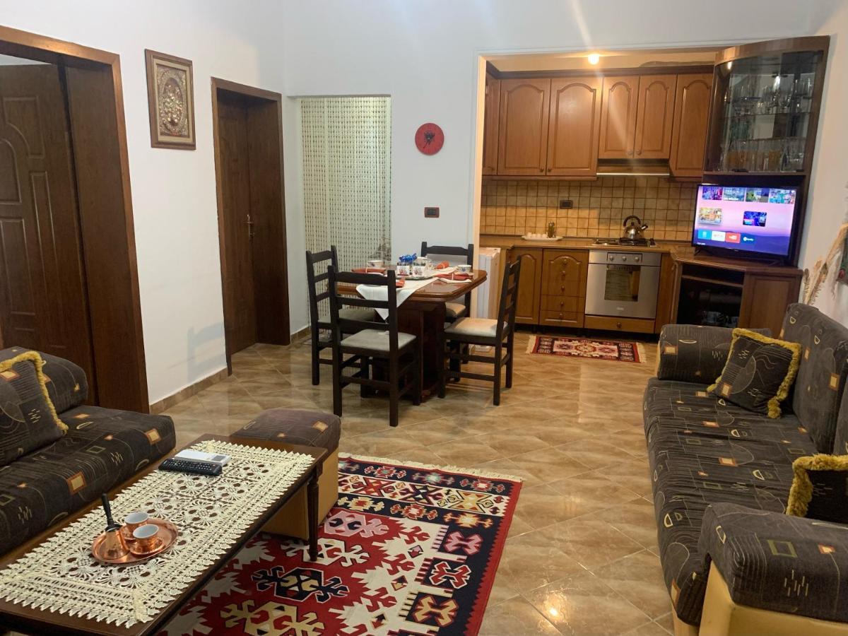 Vila Demaj! Free Parking Берат Экстерьер фото