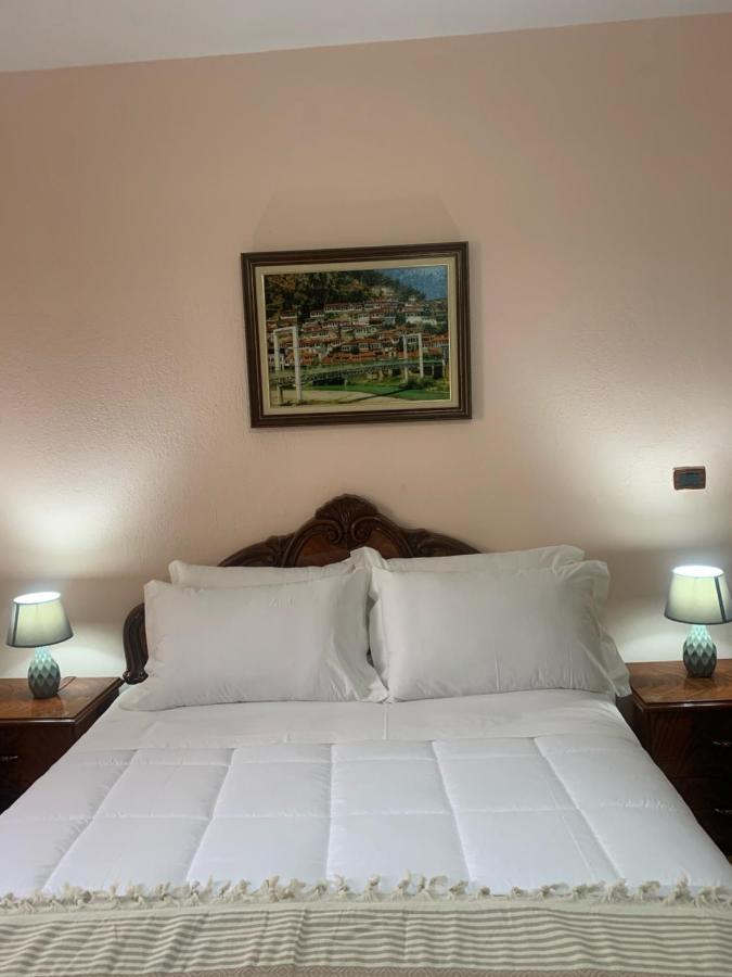 Vila Demaj! Free Parking Берат Экстерьер фото